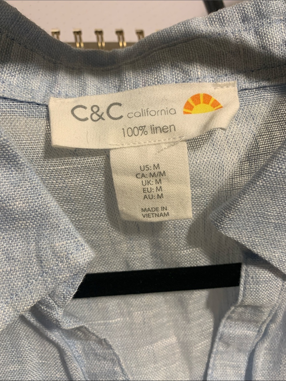 C&C California Pale Blue Linen Short-Sleeve Button-Down - Picture 3 of 4